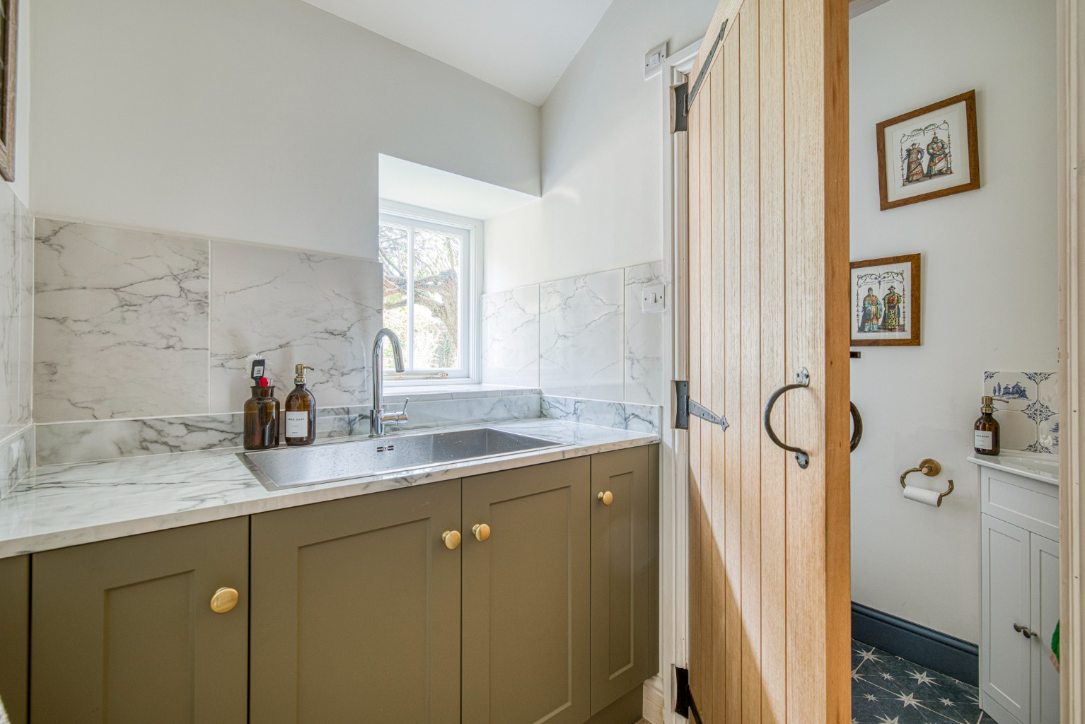 Exceptionally attractive, historic, fully renovate, central Wells, photo 14