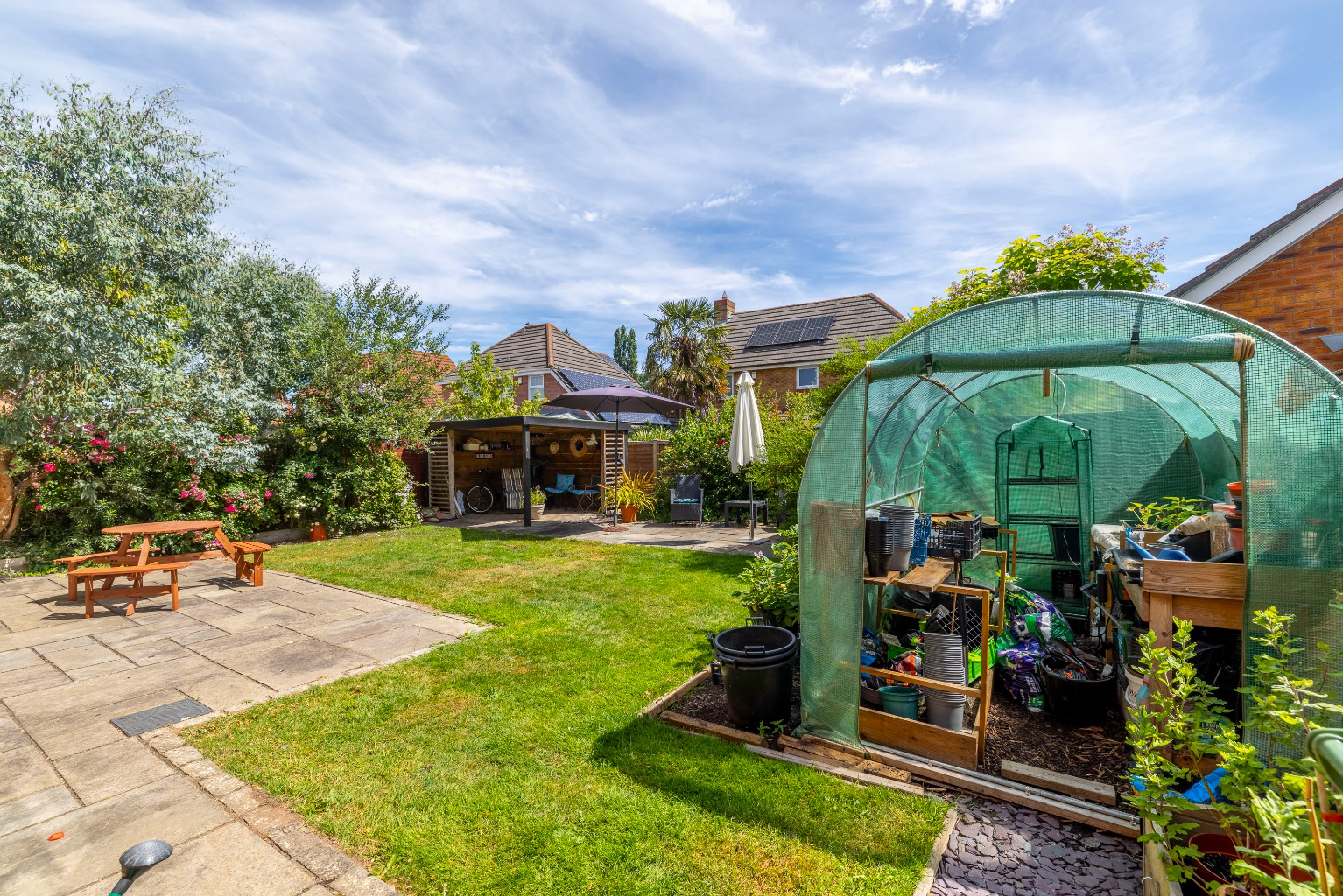 Desirable residential area in centre of Glastonbury, photo 22