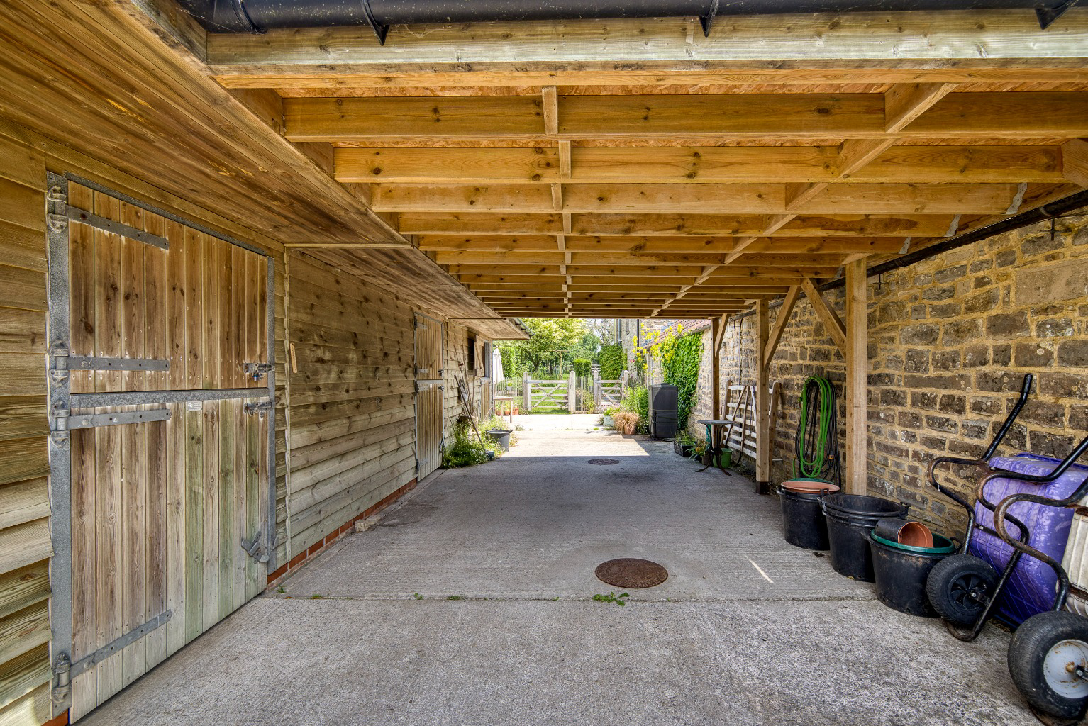 Stylish barn conversion in rural location close to Wedmore, photo 48