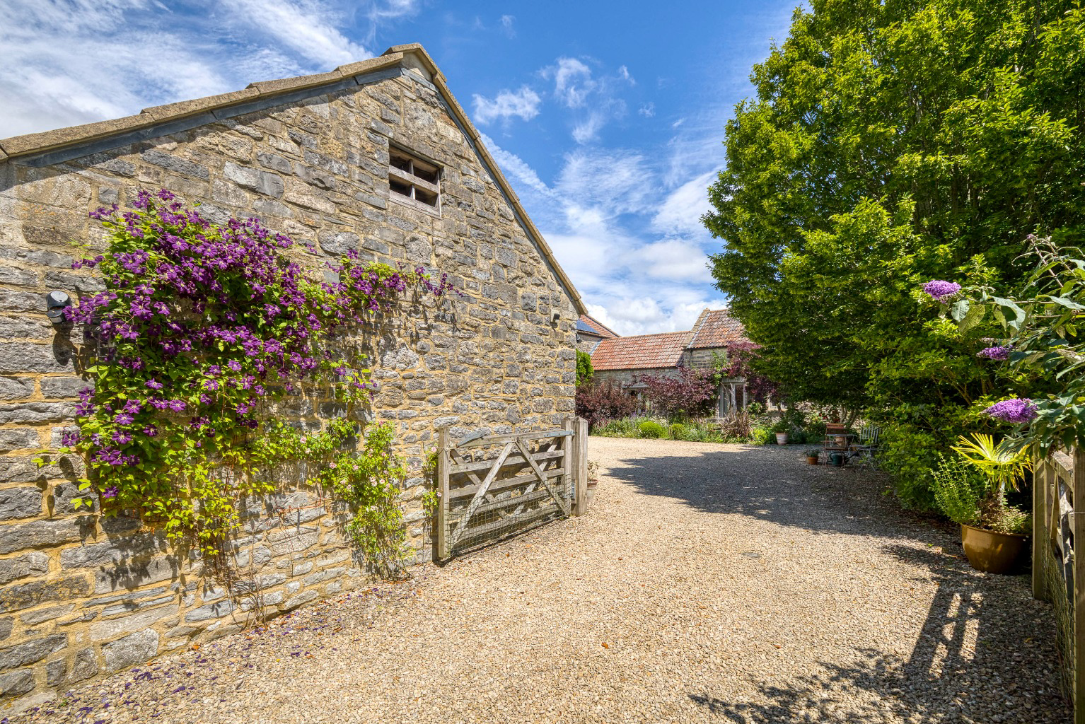 Stylish barn conversion in rural location close to Wedmore, photo 33