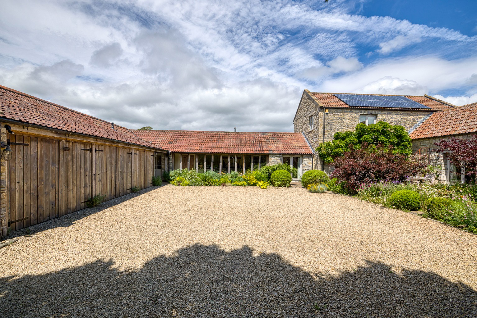 Stylish barn conversion in rural location close to Wedmore, photo 35