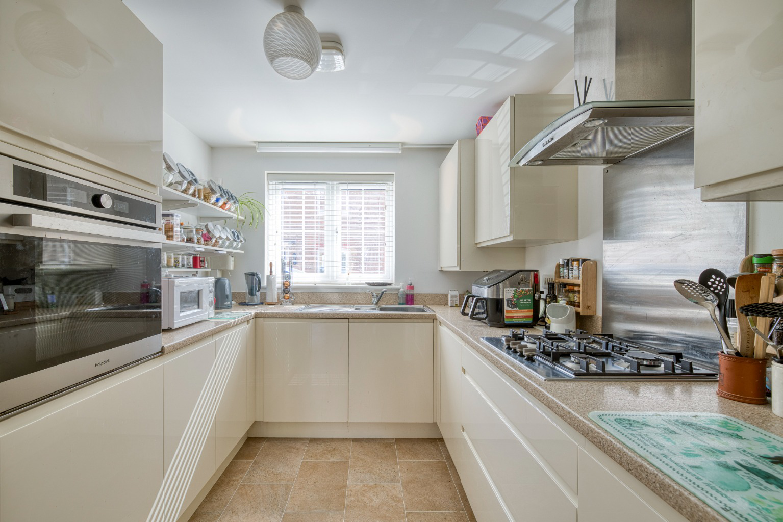 Ideal First Time Buy - Wells. 3 bedroom and 2 bathroom, photo 8