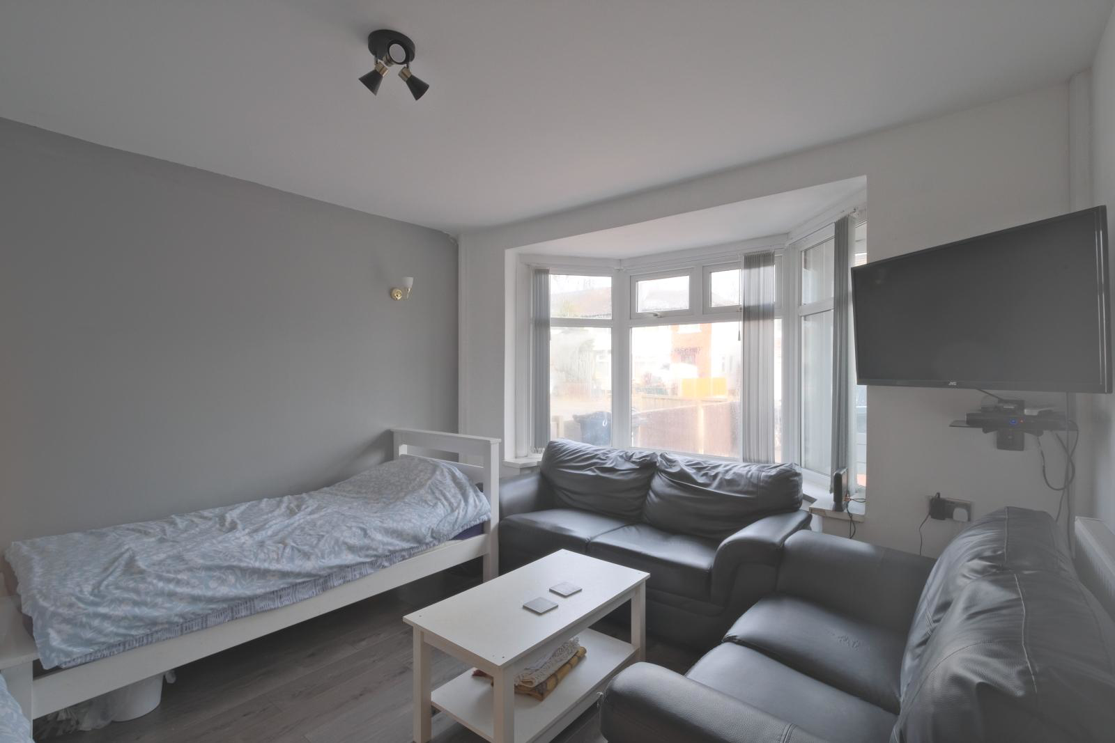 Colemeadow Road, Birmingham, West Midlands B13 0JJ, photo 5
