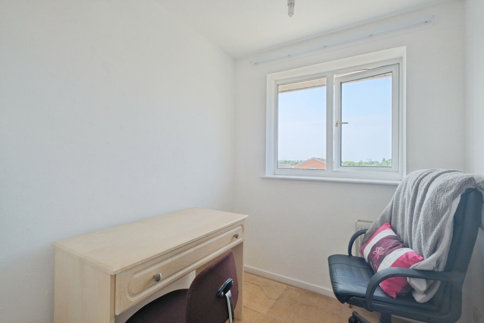 Faversham Close, Walsall, West Midlands WS2 0ND, photo 9