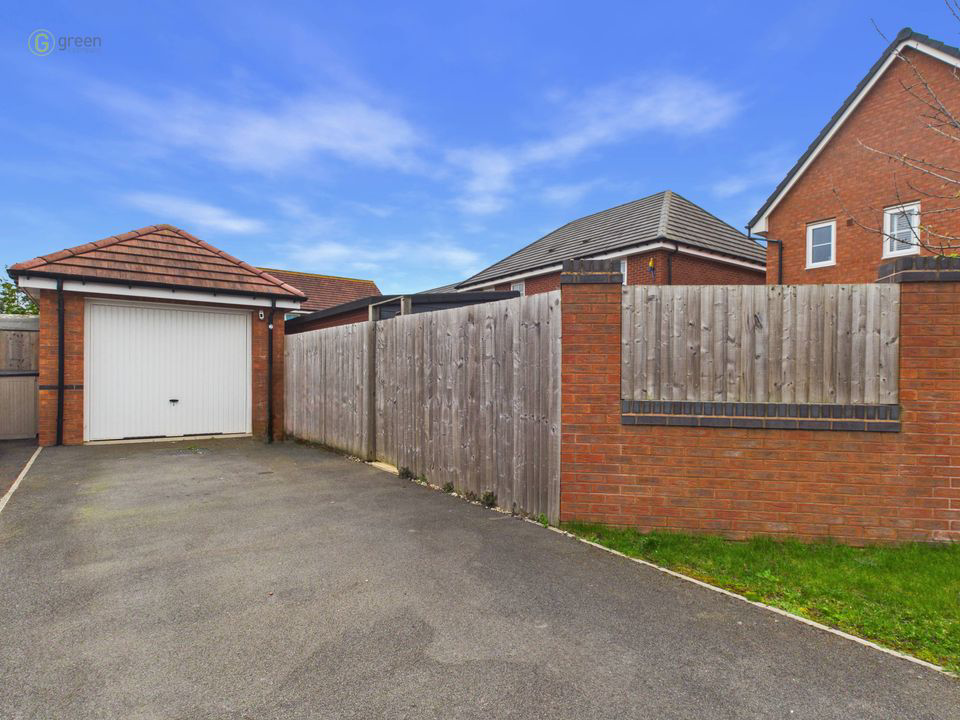 Rosings Drive, Dunstall Park, Tamworth, B78, photo 18
