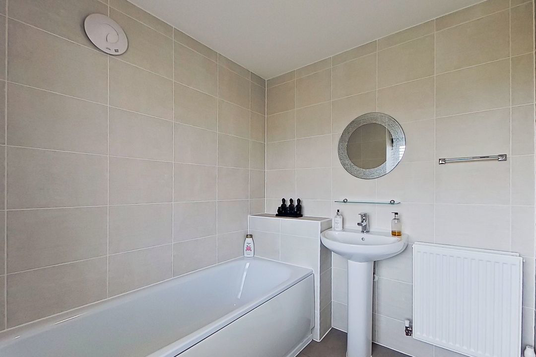 Coltsfoot Close, Off Meadow Way, Tamworth, B79, photo 32
