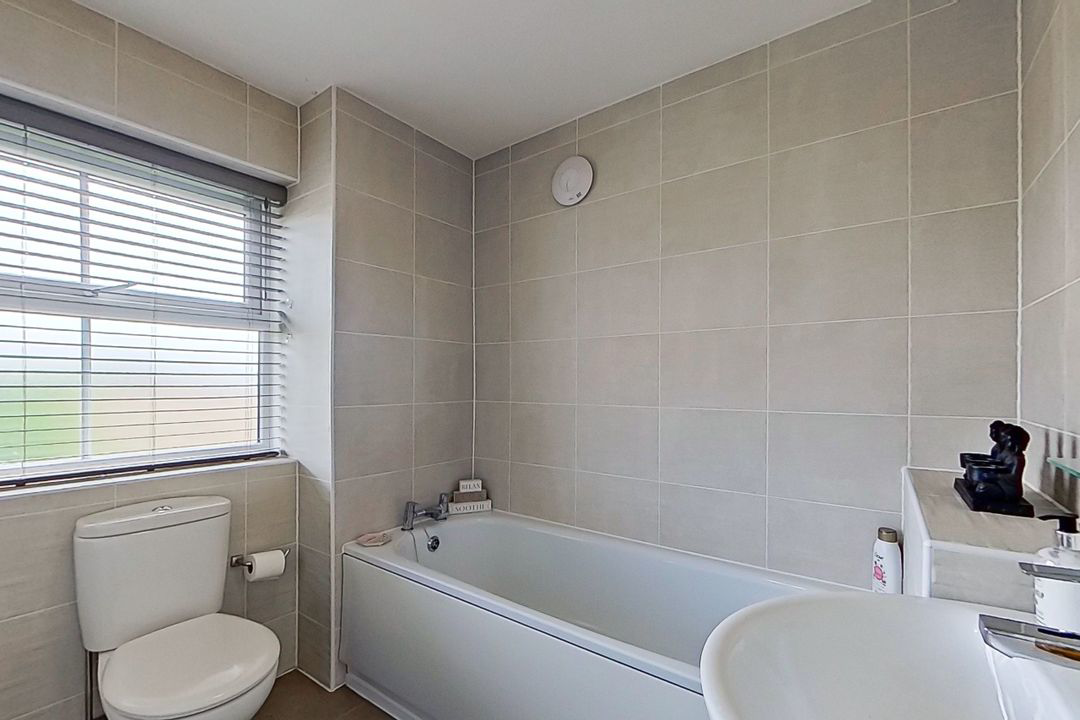 Coltsfoot Close, Off Meadow Way, Tamworth, B79, photo 31