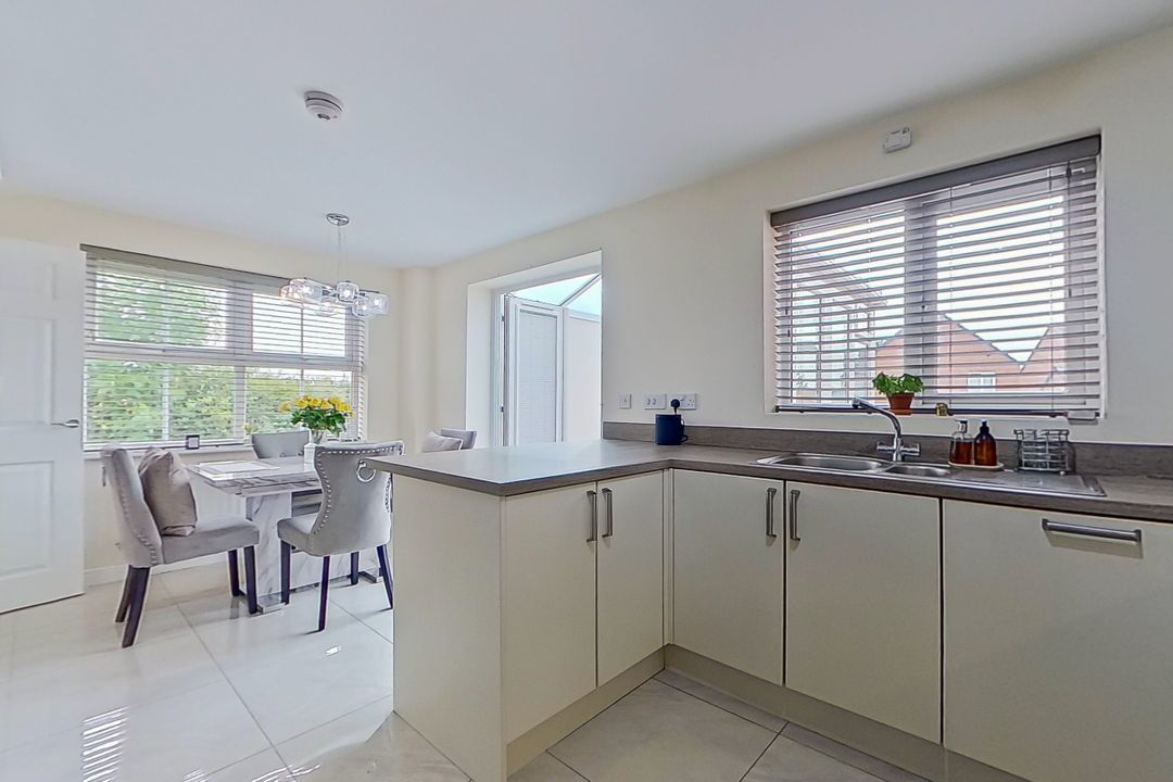 Coltsfoot Close, Off Meadow Way, Tamworth, B79, photo 12