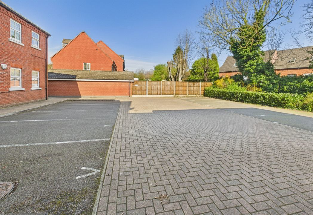 Paddock Close, Wilnecote, Tamworth, B77, photo 15