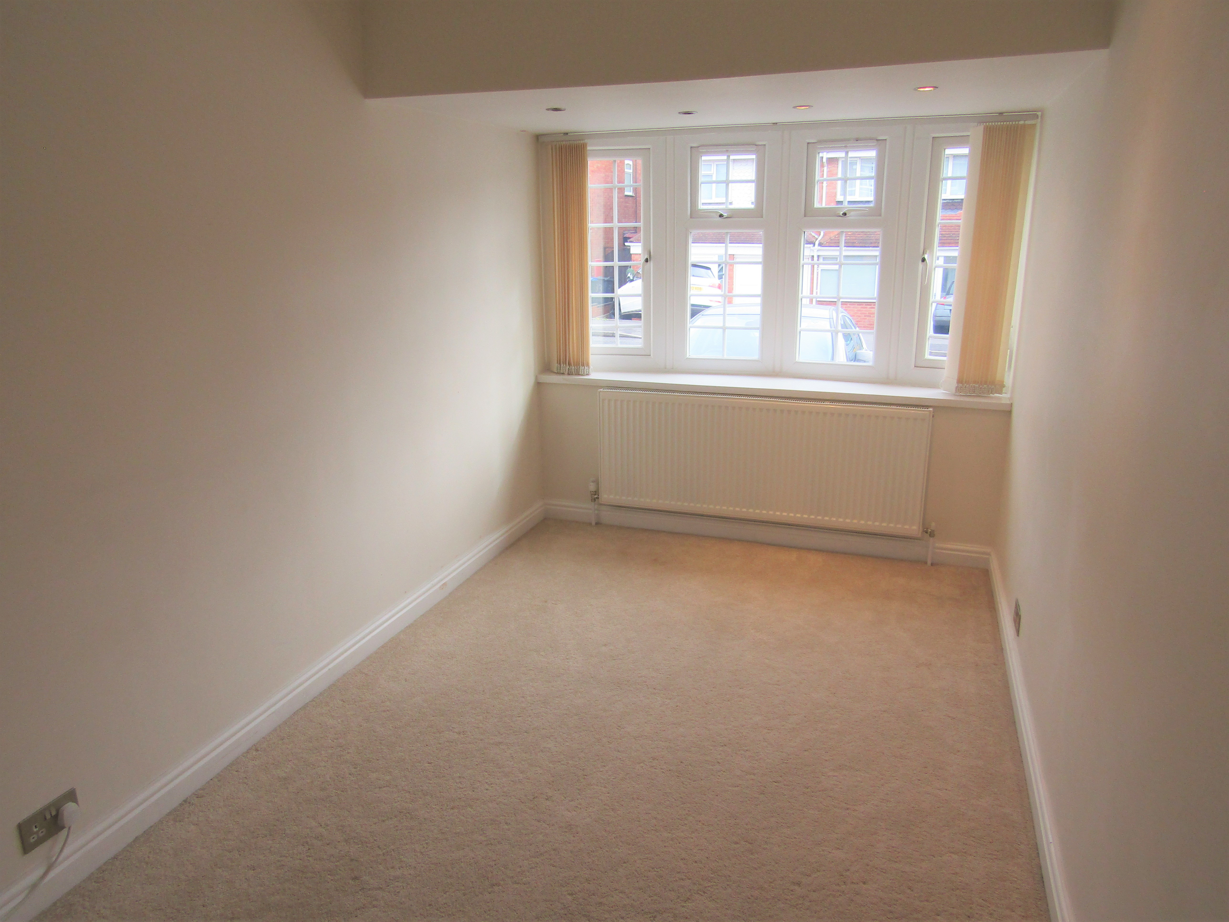 Brookside, Great Barr, B43, photo 4