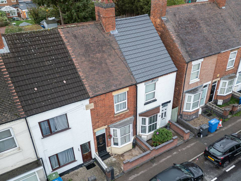 Tamworth Road, Two Gates, Tamworth, B77