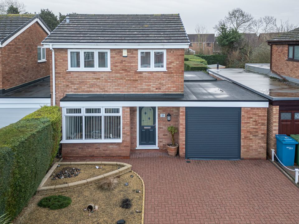 Lorton, Tamworth, B79