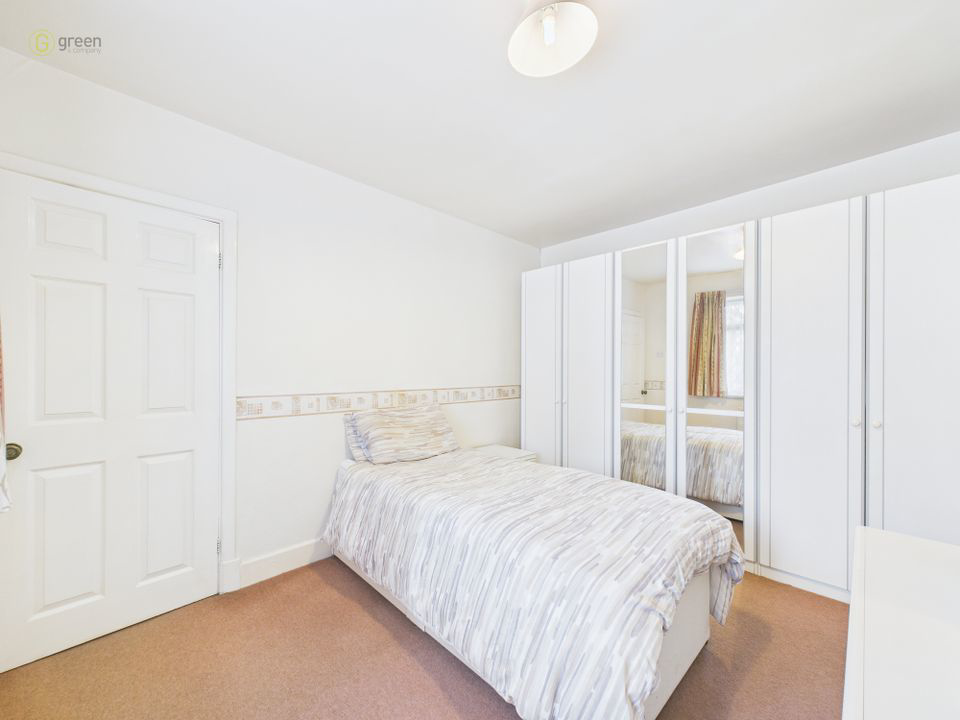 Ashfurlong Crescent, Sutton Coldfield, B75, photo 6