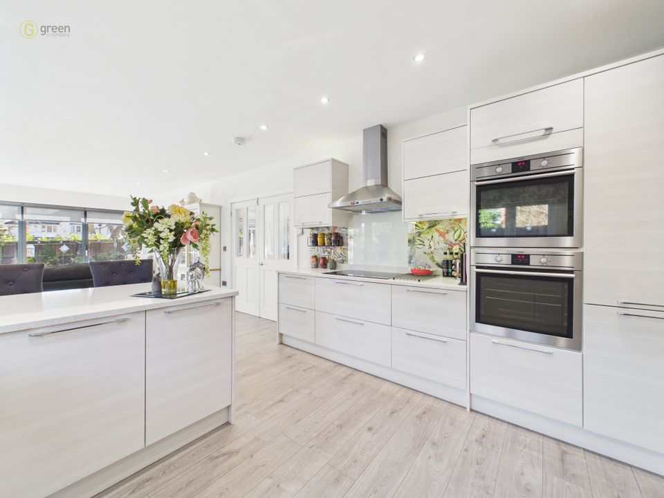 Penns Lake Road, Walmley, Sutton Coldfield, B76 1LN, photo 2