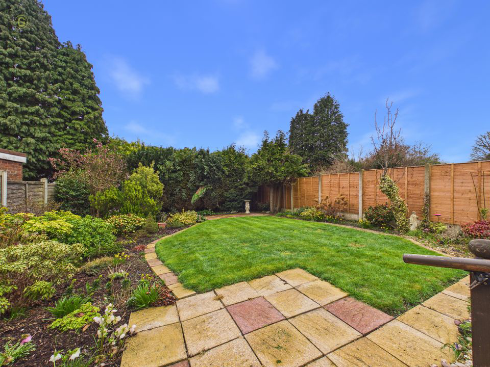 Whitecrest, Great Barr, Birmingham, B43, photo 12