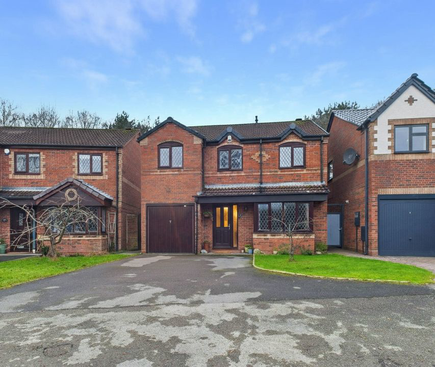 Sherwood Close, Wood End, Atherstone, CV9