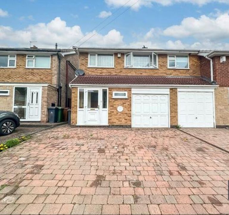 Lilac Avenue, Streetly, Sutton Coldfield, B74 3TH