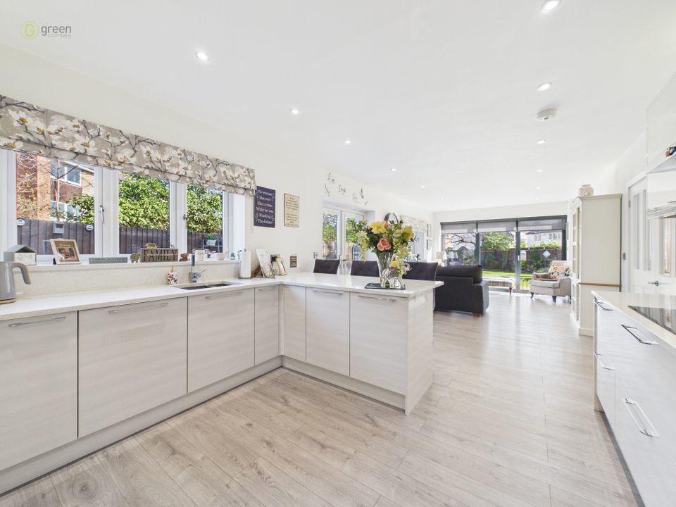 Penns Lake Road, Walmley, Sutton Coldfield, B76 1LN, photo 5