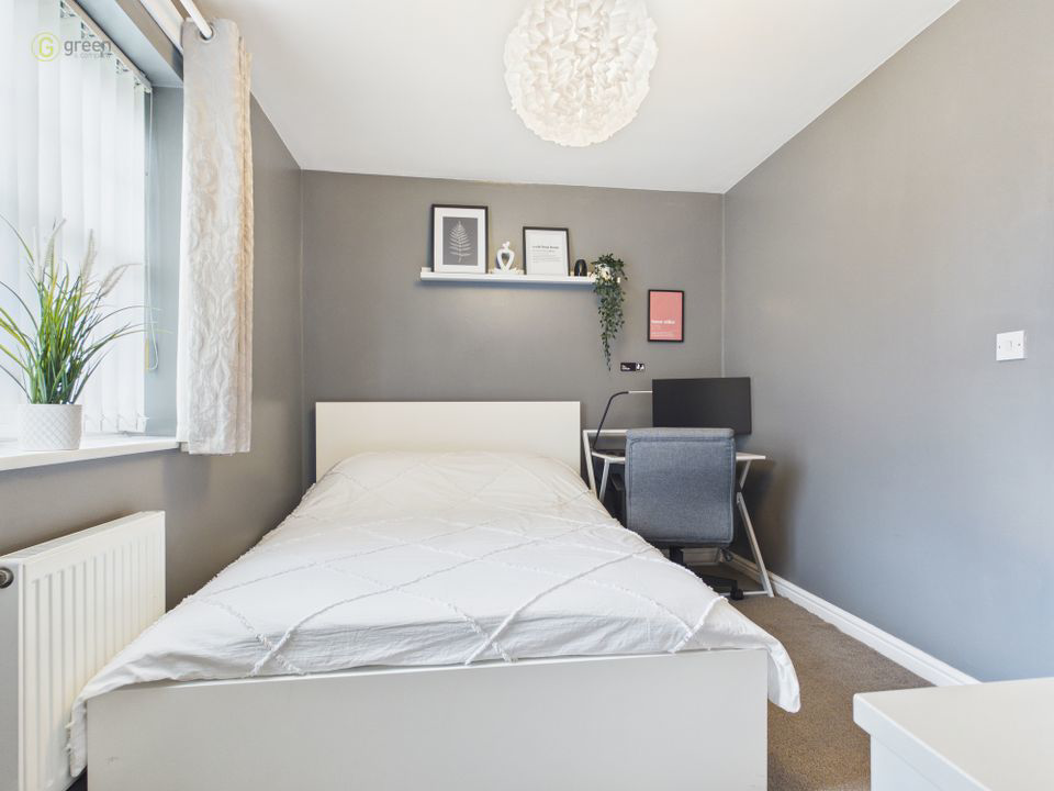 Hawksworth Crescent, Chelmsley Wood, B37, photo 5