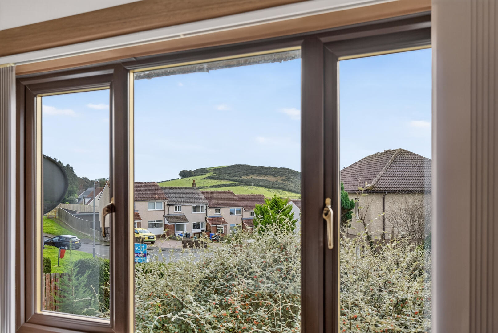 Highthorne Crescent, West Kilbride, photo 2