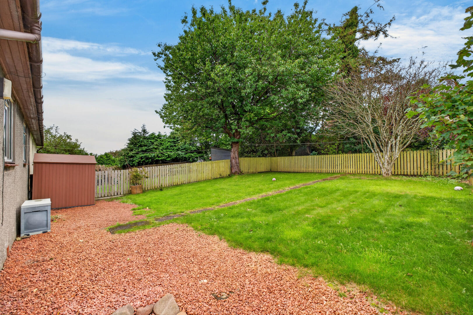 Highthorne Crescent, West Kilbride, photo 15