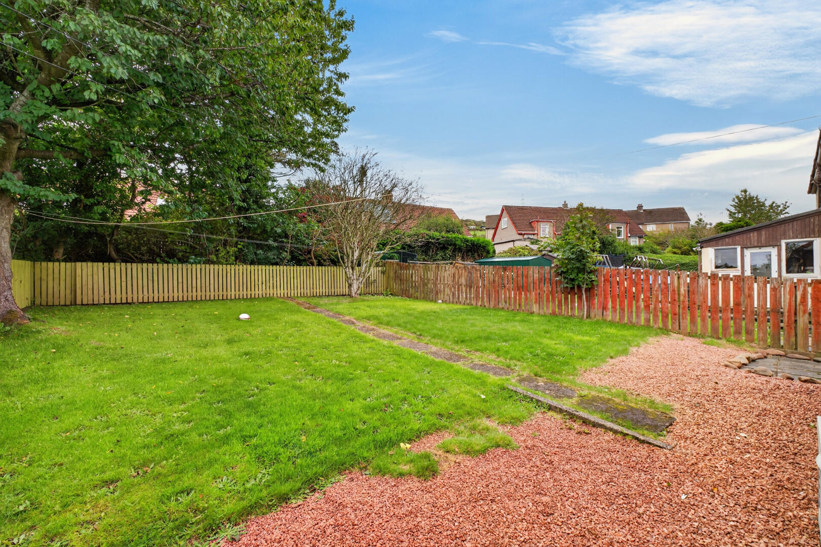 Highthorne Crescent, West Kilbride, photo 16