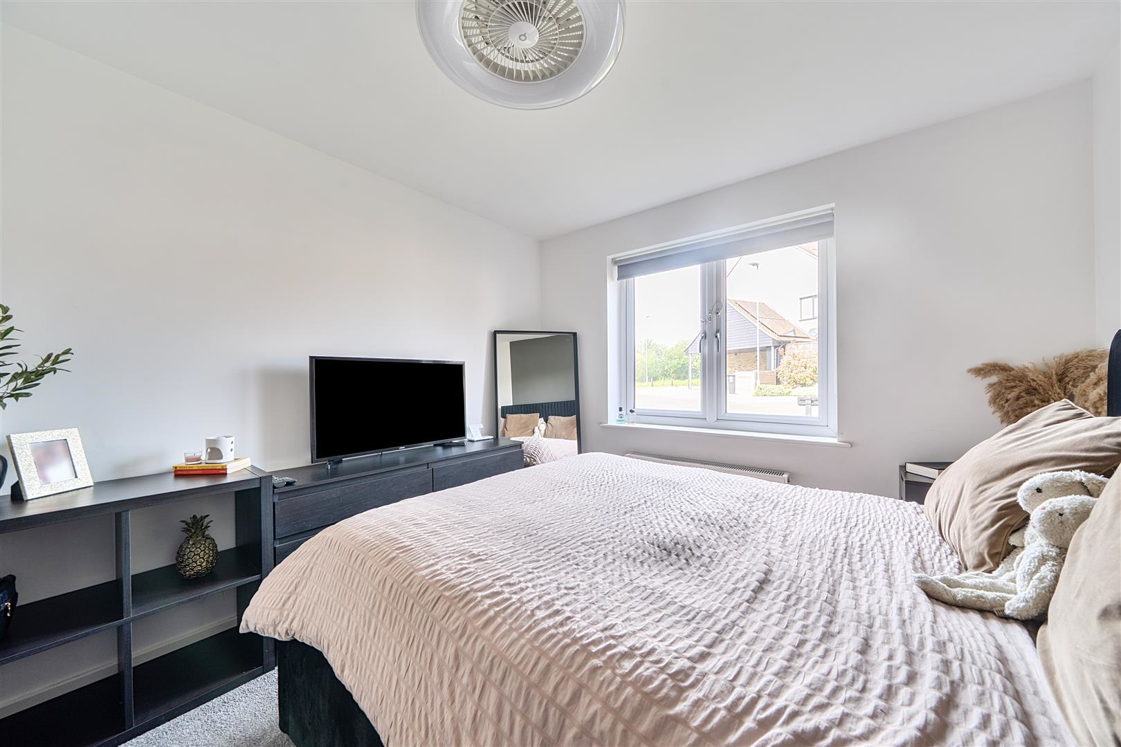 2 Brooke Close, Margate, photo 11