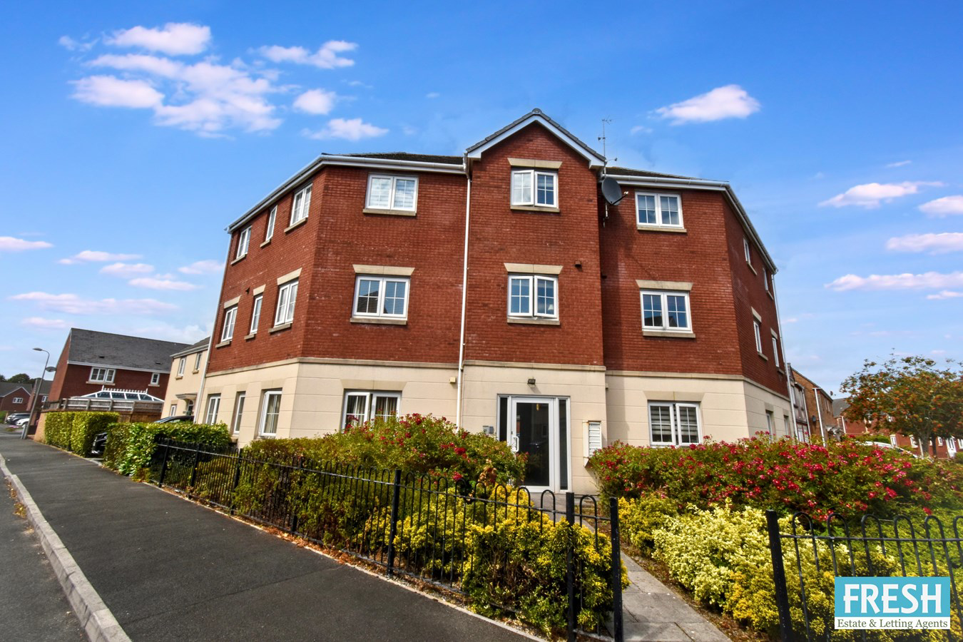 Six Mills Avenue, Gorseinon, Swansea, SA4
