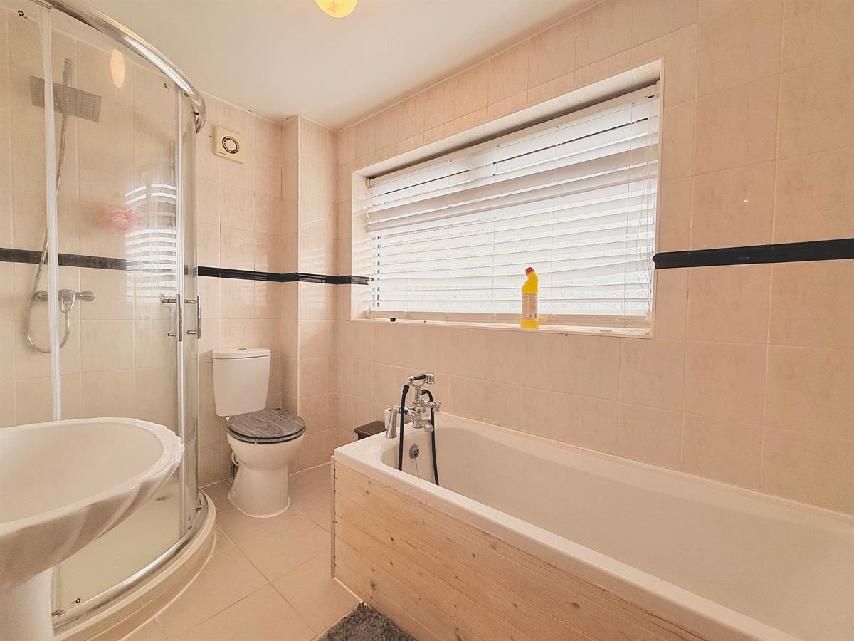 Tymeinwr Avenue, Bridgend, photo 16