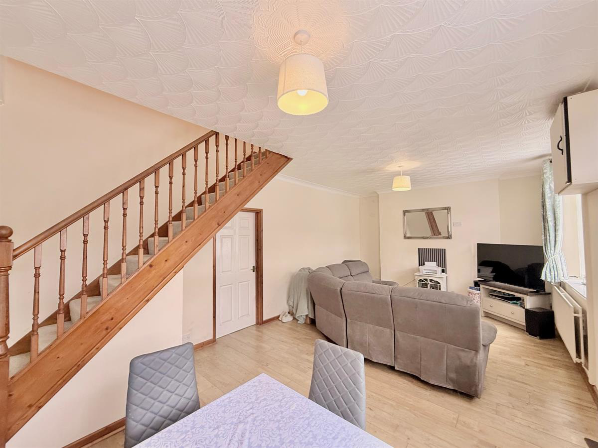 Tymeinwr Avenue, Bridgend, photo 2