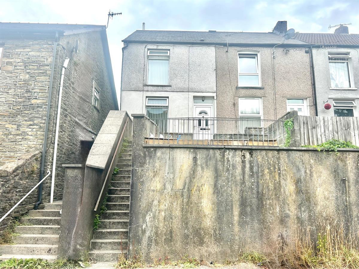 Oxford Street, Pontycymer, Bridgend