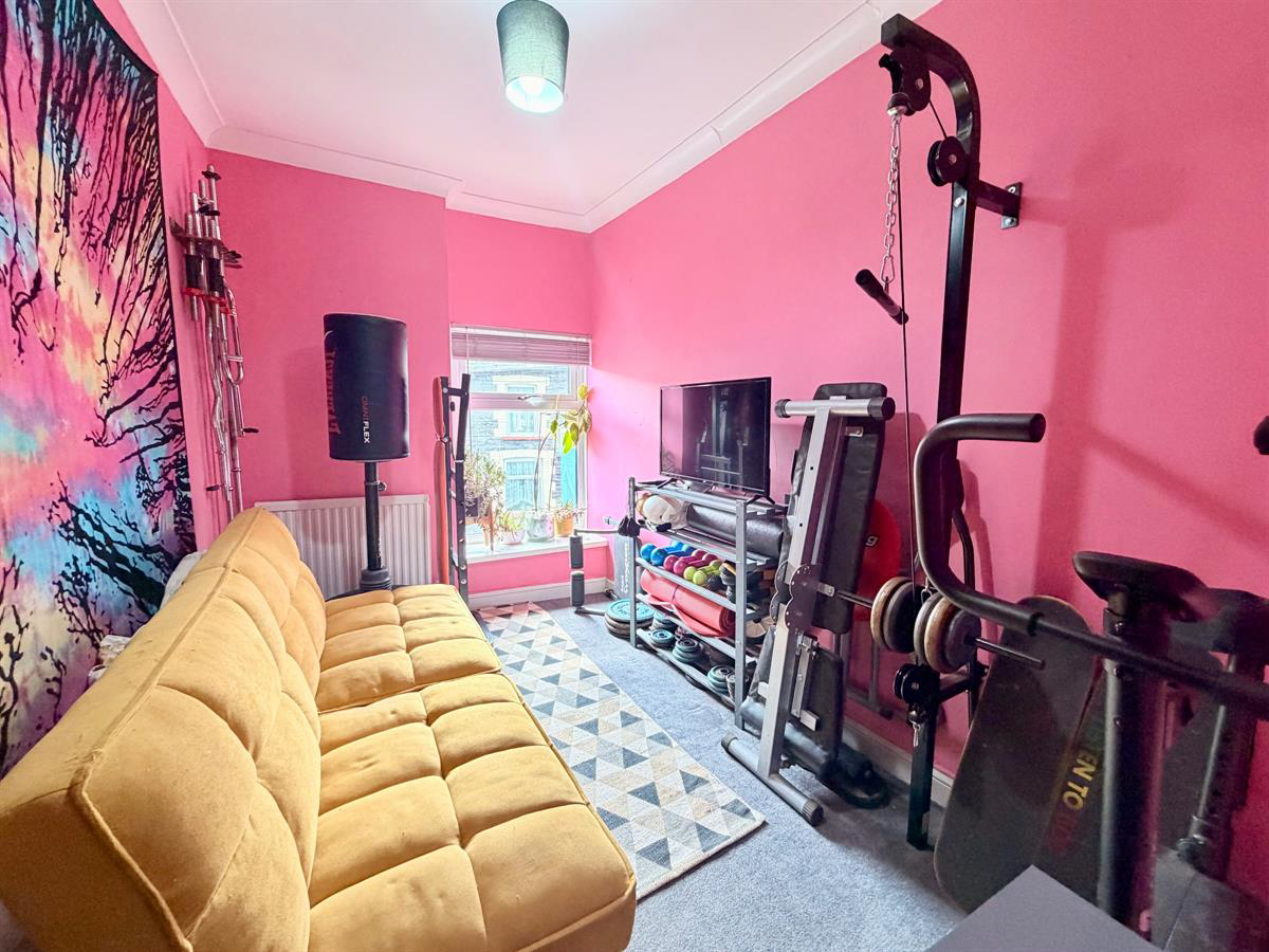 Penrhys Road, Tylorstown, Ferndale, photo 17
