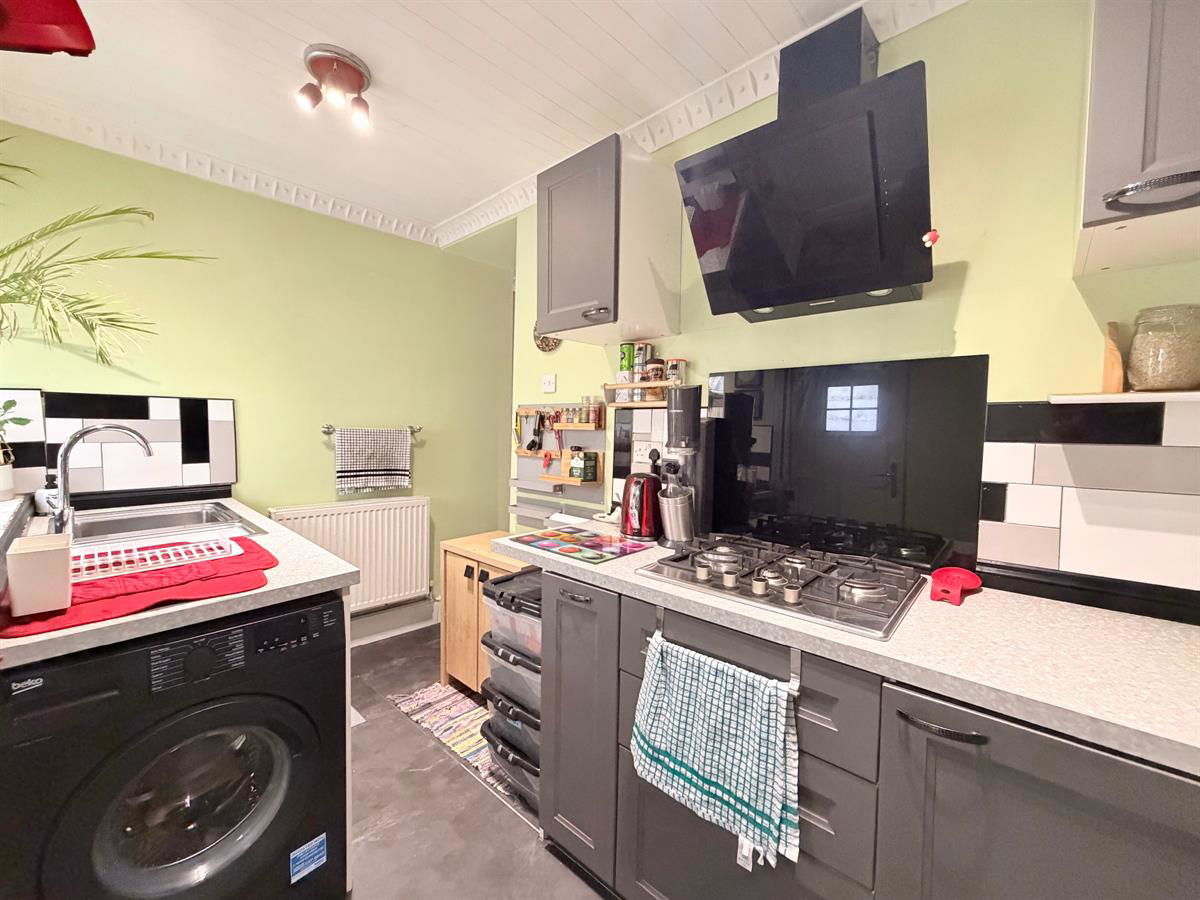 Penrhys Road, Tylorstown, Ferndale, photo 12