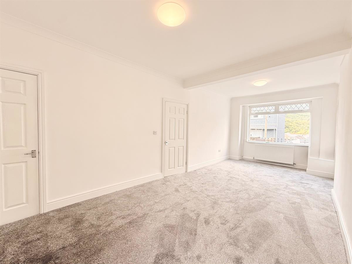James Road, Blaengarw, Bridgend, photo 3