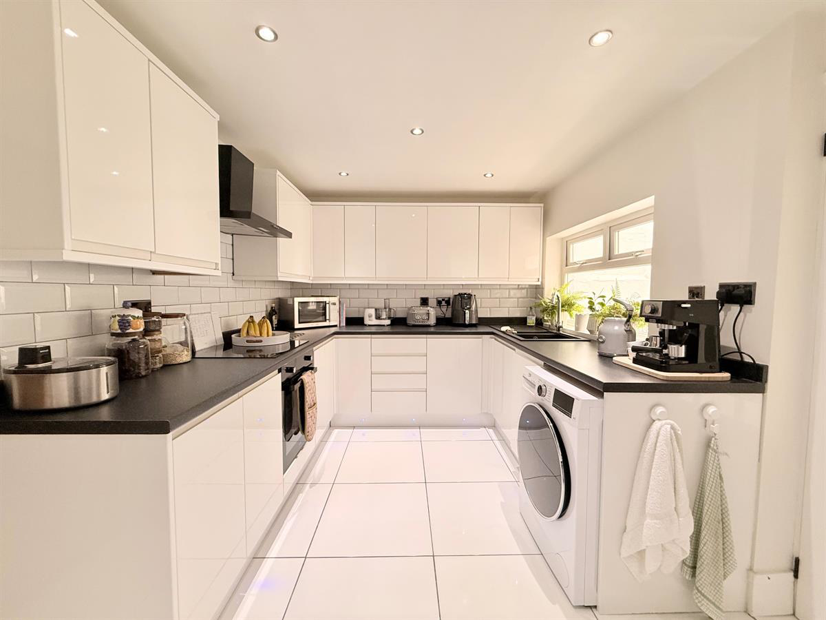 Adare Street, Ogmore Vale, Bridgend, photo 10