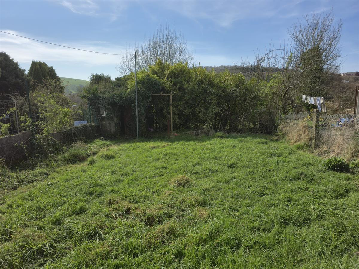 Bridgend Road, Maesteg, photo 14