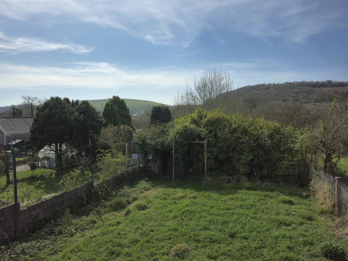 Bridgend Road, Maesteg, photo 15