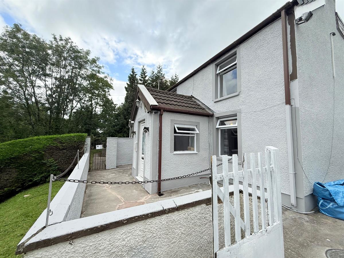 Park Road, Aberkenfig, Bridgend, photo 2