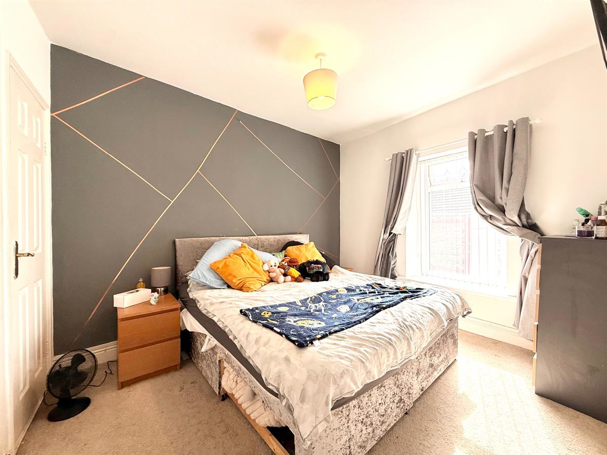 Ivor Street, Maesteg, photo 16