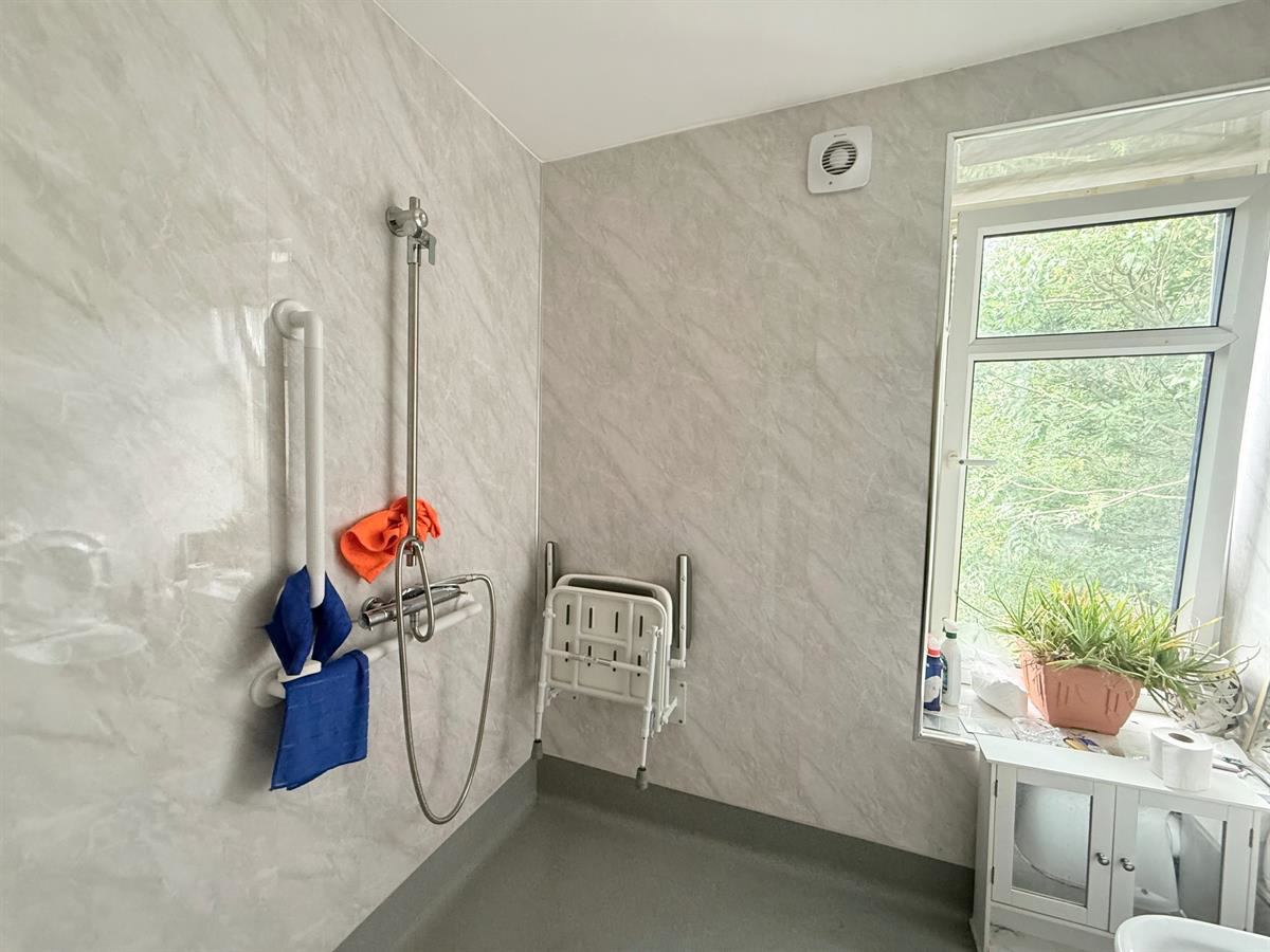 41A, B, C Oxford Street, Pontycymer, Bridgend, photo 16