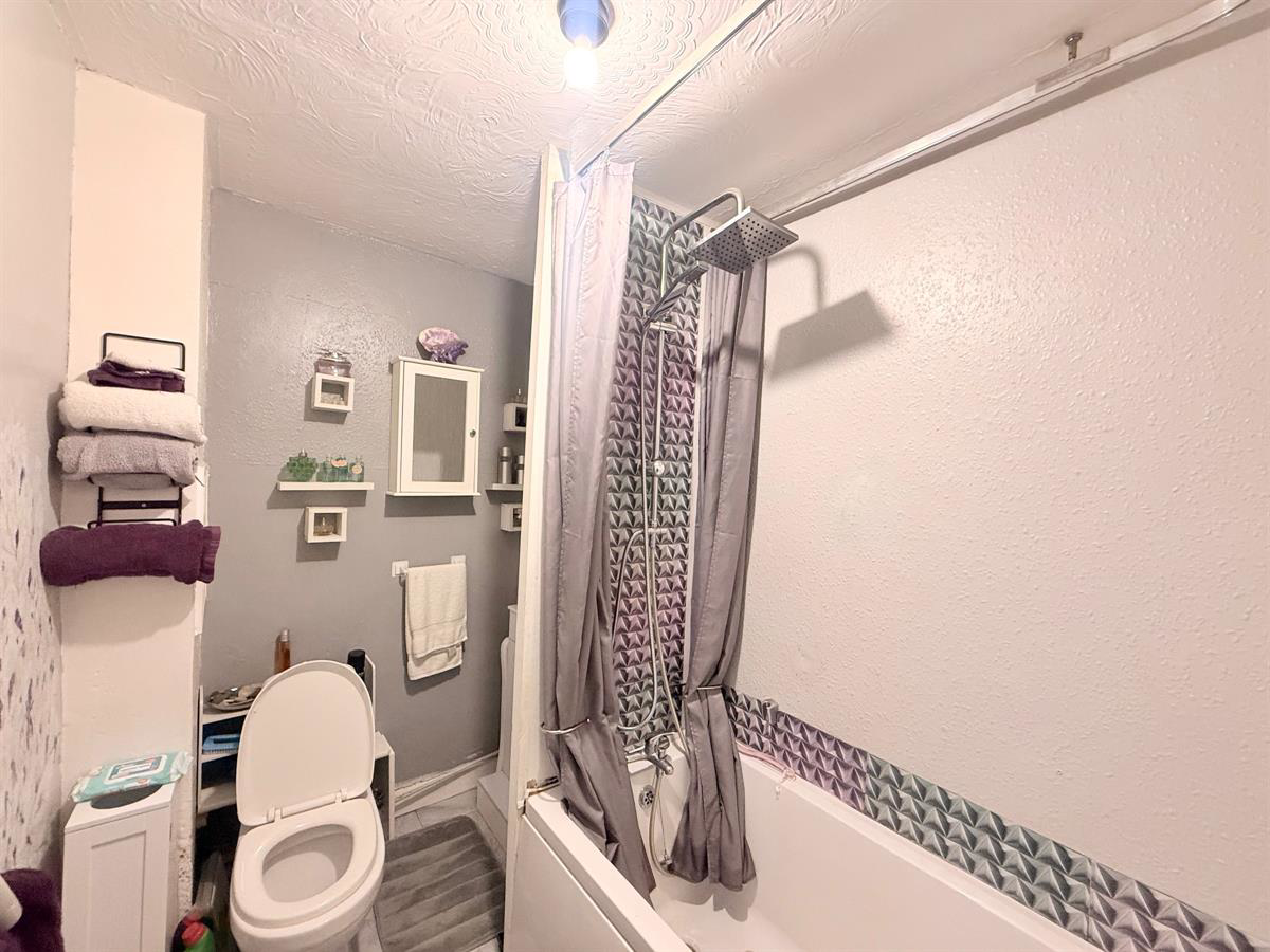 41A, B, C Oxford Street, Pontycymer, Bridgend, photo 12