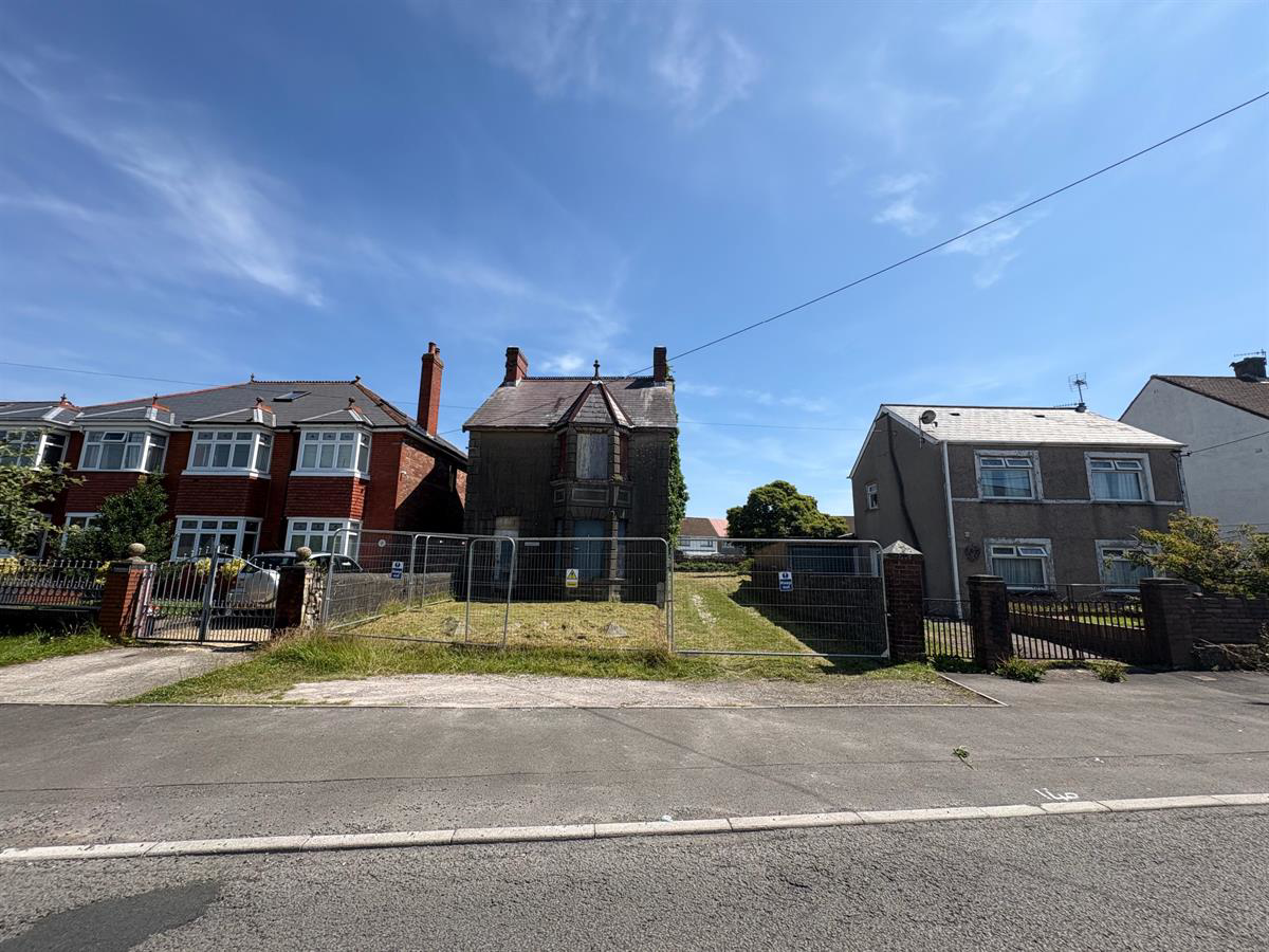 Parkfields, Sarn, Bridgend