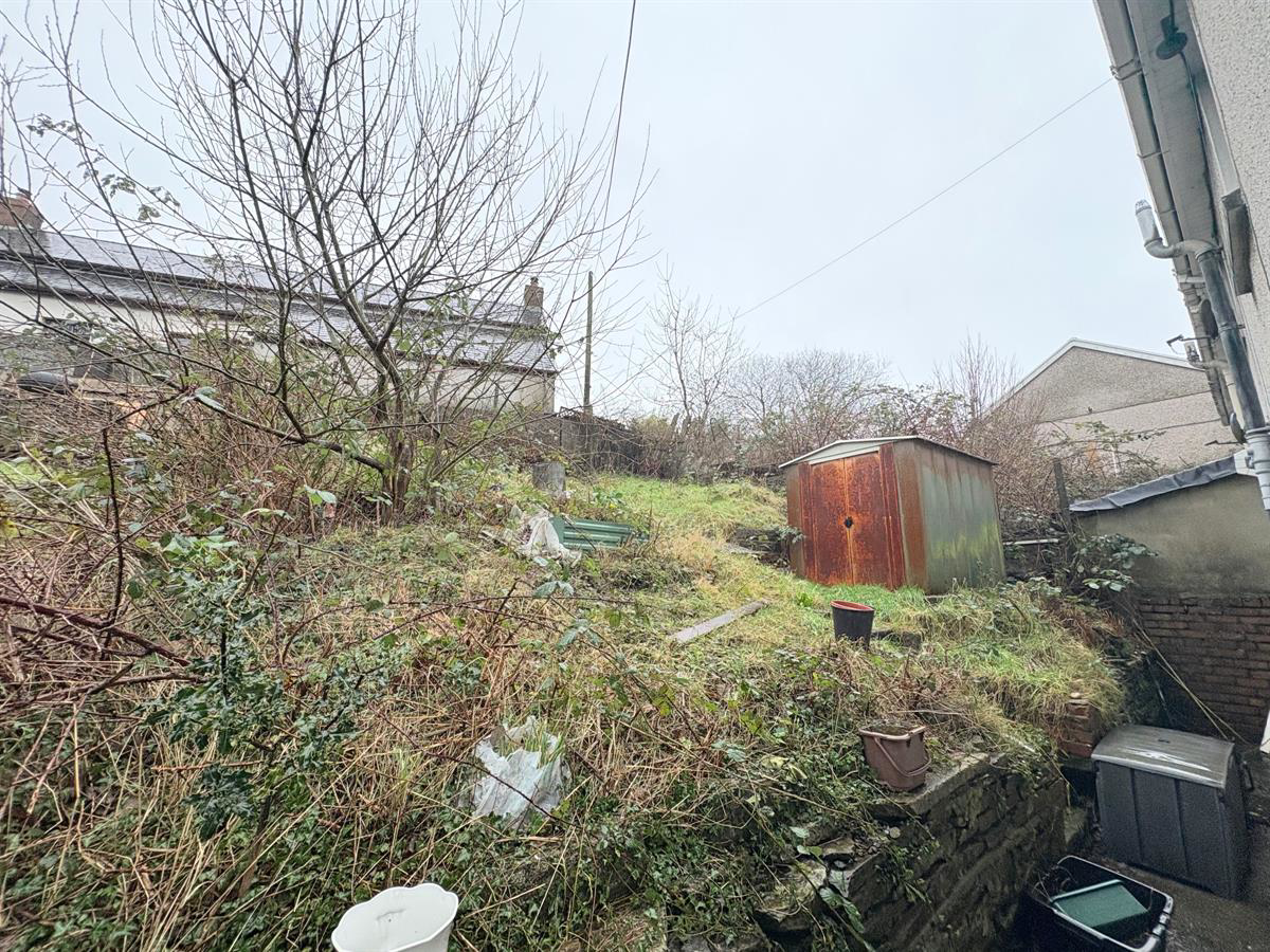 Heol Llwynffynon, Llangeinor, Bridgend, photo 15