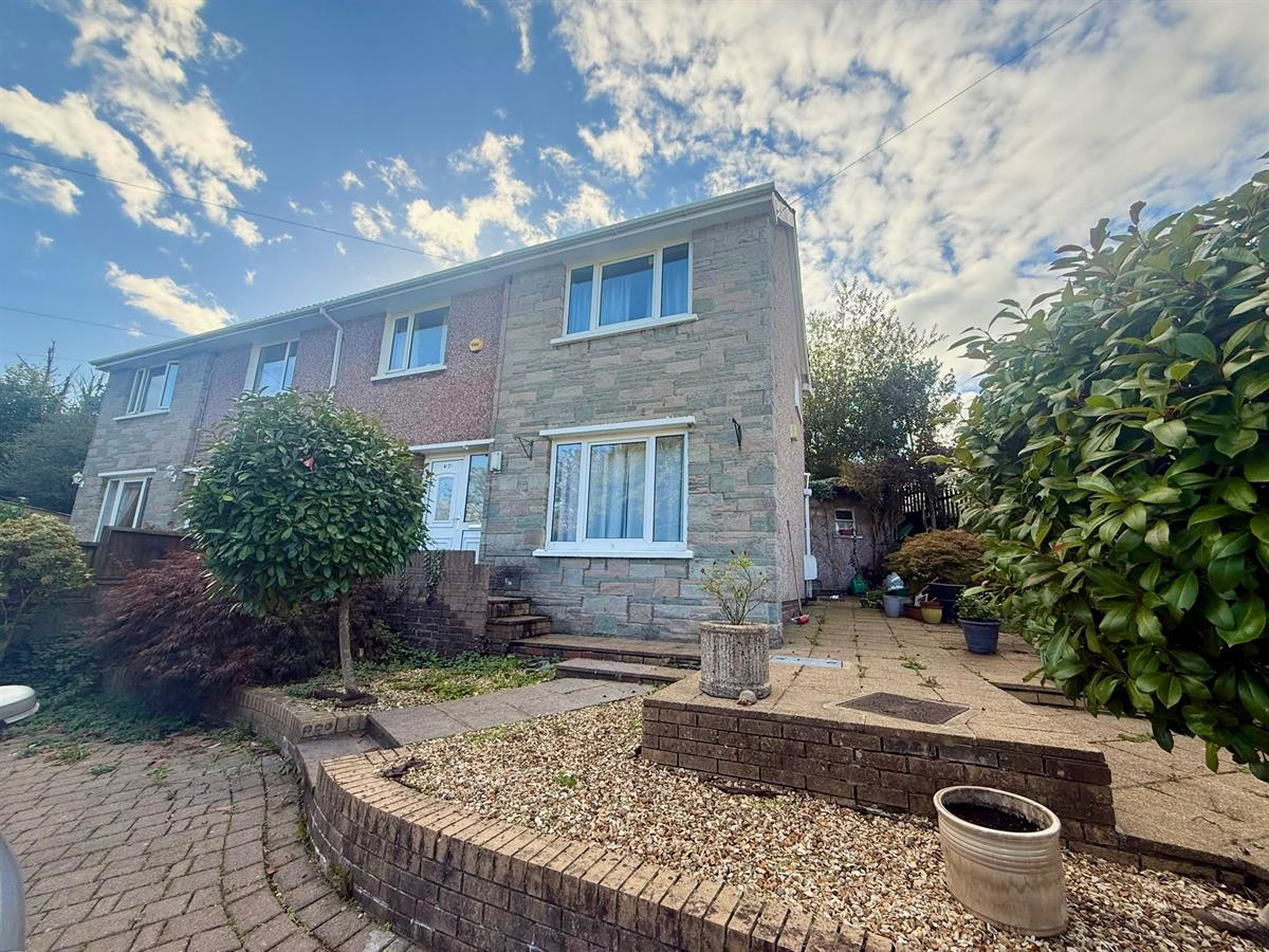 Heol Coed Leyshon, Coytrahen, Bridgend