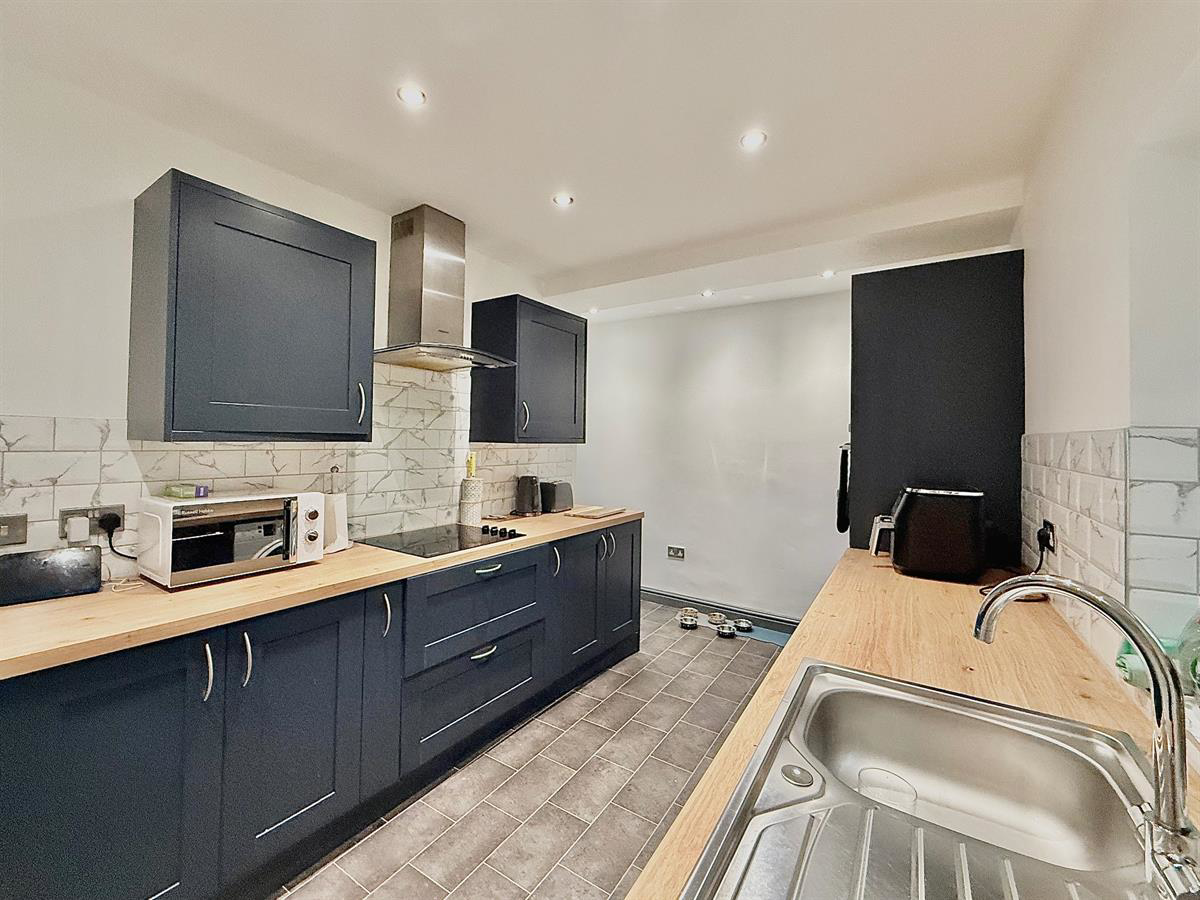 Church Street, Bridgend, photo 8