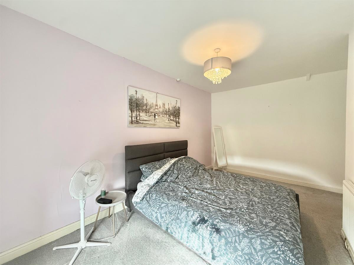 Church Street, Bridgend, photo 15