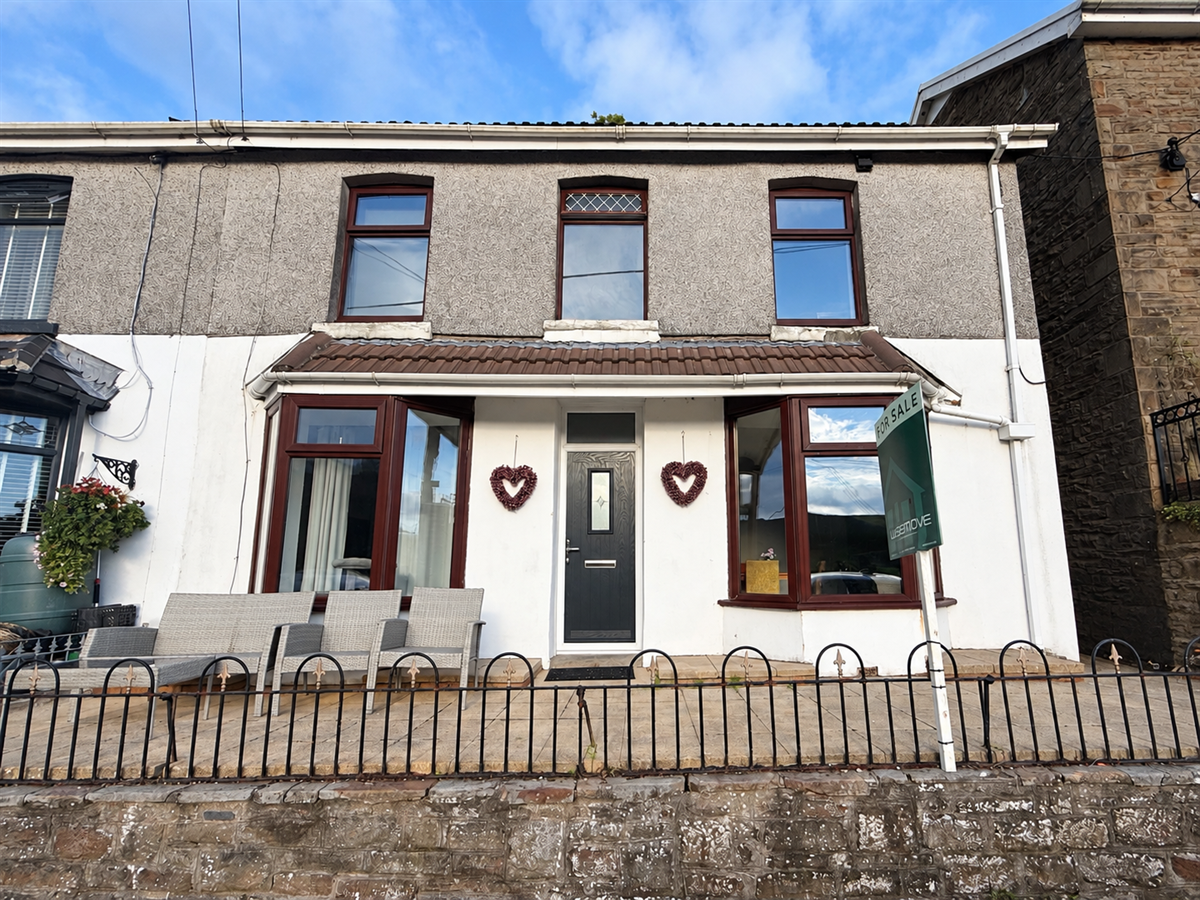 Church Street, Bridgend, photo 2