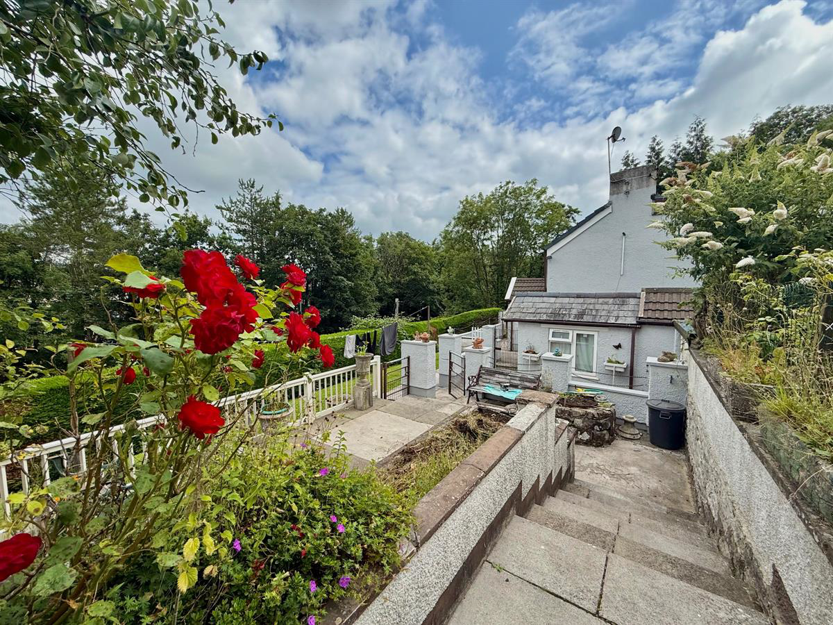 Park Road, Aberkenfig, Bridgend, photo 38