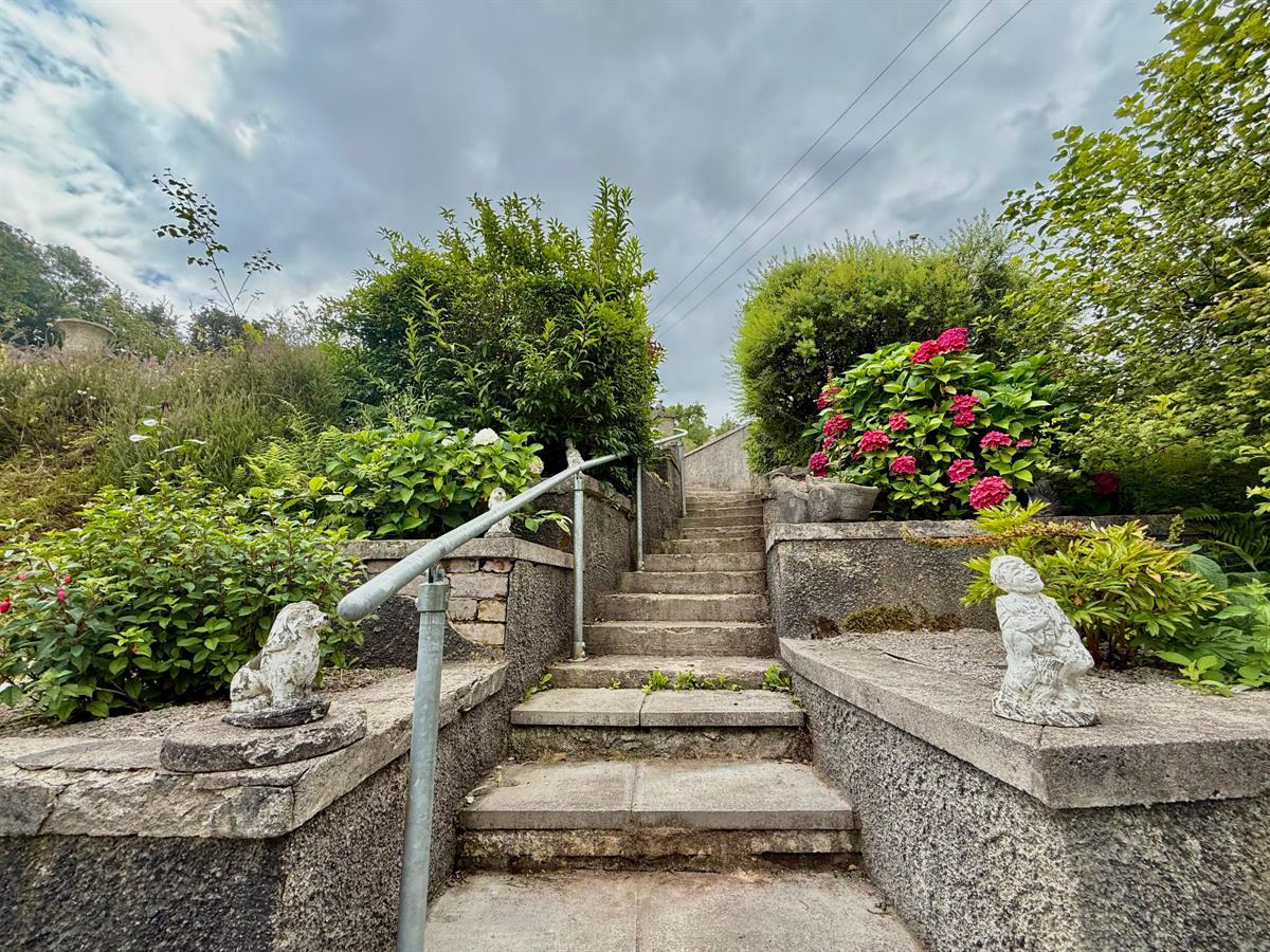 Park Road, Aberkenfig, Bridgend, photo 28