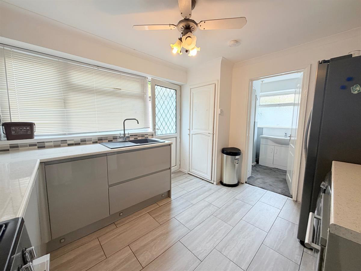 Park Road, Aberkenfig, Bridgend, photo 8